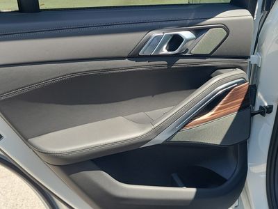 2027 BMW X6 - Photo 10