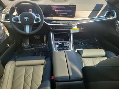 2027 BMW X6 - Photo 14