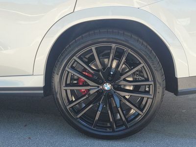 2027 BMW X6 - Photo 9