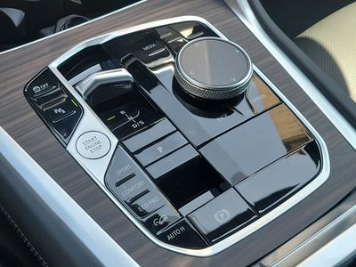 2027 BMW X6 - Photo 34