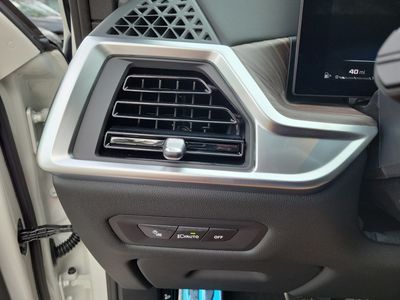 2026 BMW X5 - Photo 17