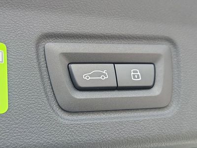 2026 BMW i4 - Photo 8