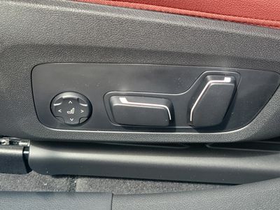 2026 BMW i4 - Photo 22