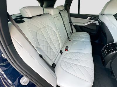 2026 BMW X5 - Photo 22