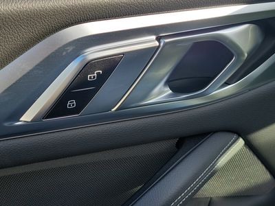 2026 BMW i4 - Photo 20