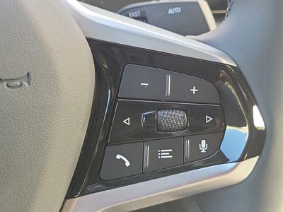 2026 BMW i4 - Photo 28
