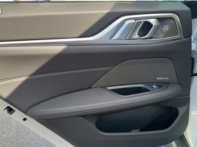 2026 BMW i4 - Photo 10