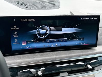 2026 BMW X5 - Photo 13