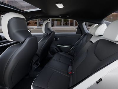 2026 Kia K4 - Photo 18