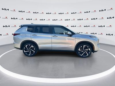 2024 Mitsubishi Outlander - Photo 9