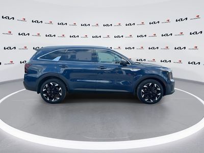 2025 Kia Sorento - Photo 9