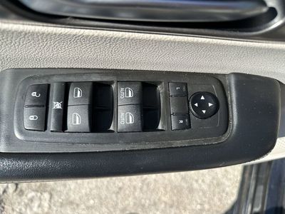 2021 Chrysler Pacifica - Photo 15