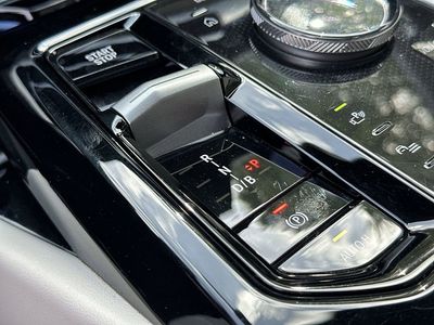 2024 BMW i5 - Photo 22