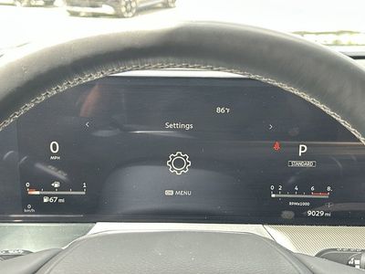 2025 INFINITI QX80 - Photo 10