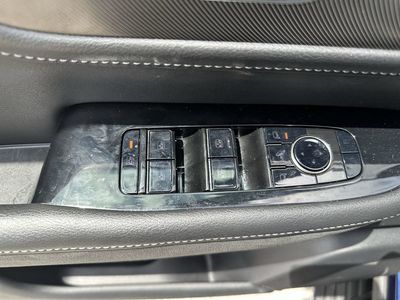 2025 INFINITI QX80 - Photo 15