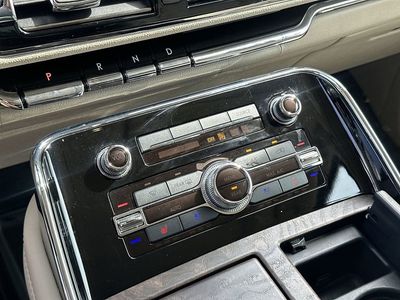 2021 Lincoln Navigator - Photo 16