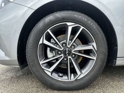 2024 Kia Forte - Photo 18