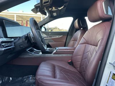2025 BMW 7 Series - Photo 13