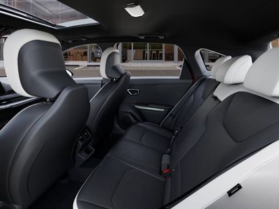 2026 Kia K4 - Photo 18