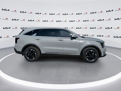 2026 Kia Sorento — photo 9 view