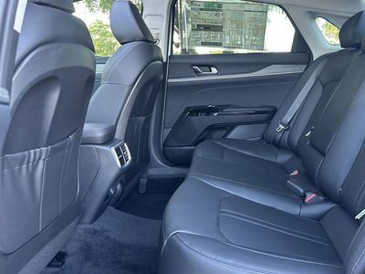 2026 Kia K5 - Photo 26