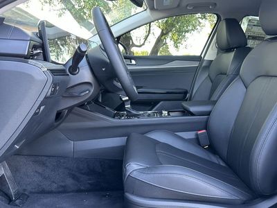2026 Kia K5 - Photo 16