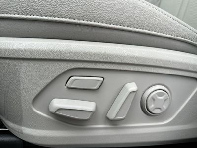2026 Kia Sorento Hybrid - Photo 16