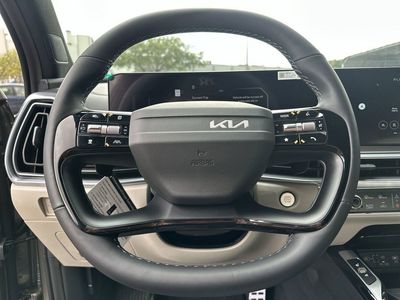 2026 Kia Sorento Hybrid - Photo 13