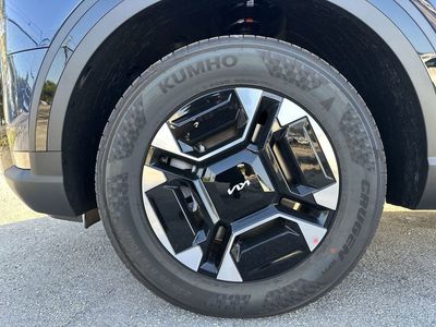 2027 Kia Telluride Hybrid - Photo 11