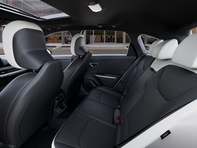 2026 Kia K4 Hatchback - Photo 18
