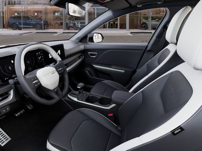 2026 Kia K4 Hatchback - Photo 17