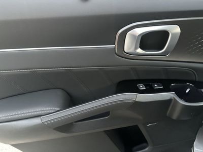 2026 Kia Sorento Hybrid - Photo 29