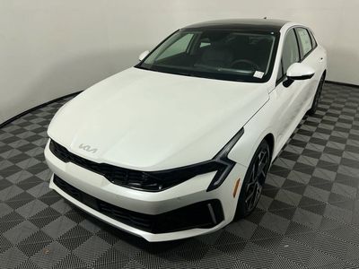 2026 Kia K5 - Photo 13