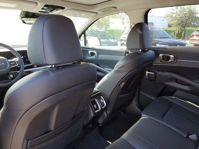 2025 Kia Sorento - Photo 13