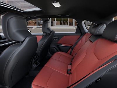 2026 Kia K4 Hatchback - Photo 18
