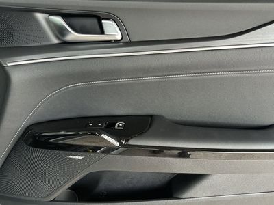 2026 Kia K5 - Photo 27