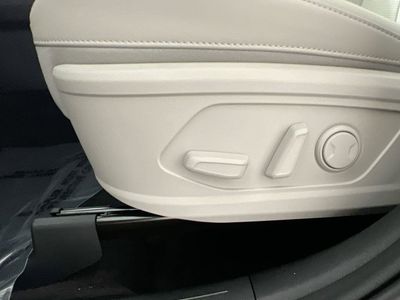 2026 Kia Sorento — photo 14 view
