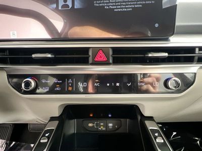 2026 Kia Sorento — photo 24 view