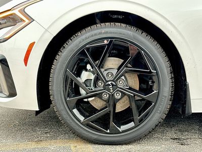 2026 Kia K5 - Photo 11