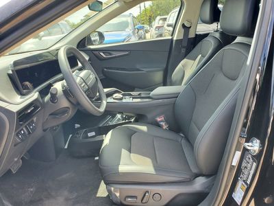 2025 Kia EV6 - Photo 11