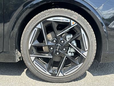 2026 Kia K4 Hatchback - Photo 11