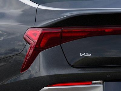 2026 Kia K5 — photo 11 view