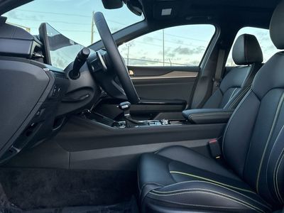 2026 Kia K5 - Photo 14