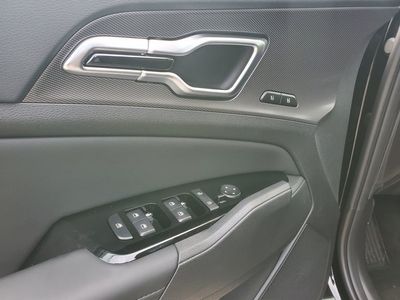 2025 Kia Sportage - Photo 13