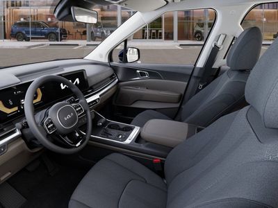2026 Kia Carnival — photo 17 view