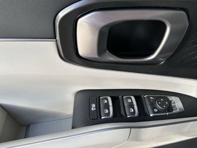 2026 Kia Sorento — photo 17 view
