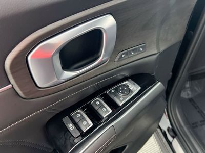 2025 Kia Sorento - Photo 24