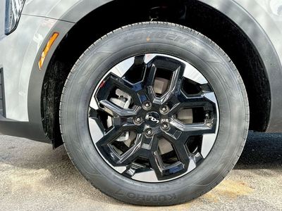 2026 Kia Sorento — photo 11 view