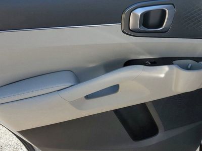 2025 Kia Sorento - Photo 13