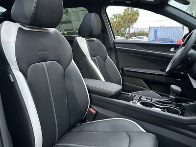 2026 Kia K5 - Photo 31